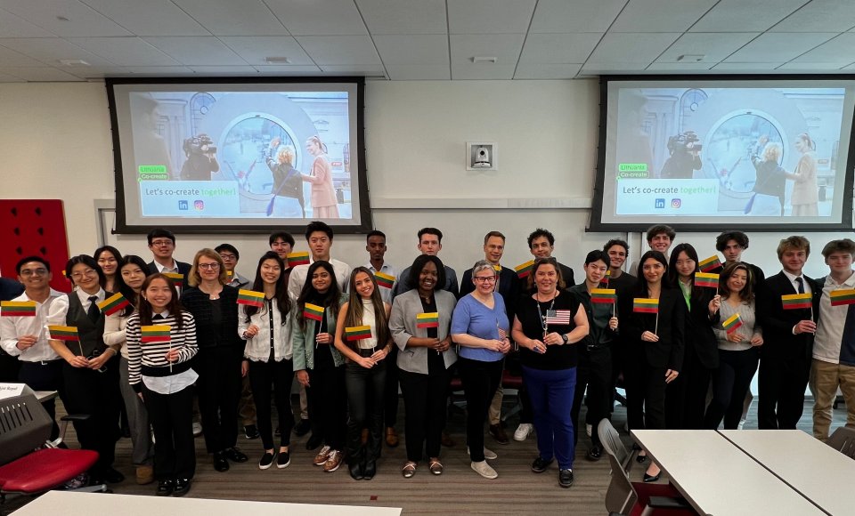 Lithuanian Consulate General Showcased the Country’s Economic Potential at the University of Southern California